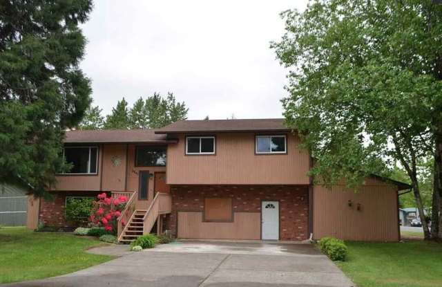 Gorgeous 4 bedroom home on corner lot in Bellingham! MOVE IN READY! photos photos
