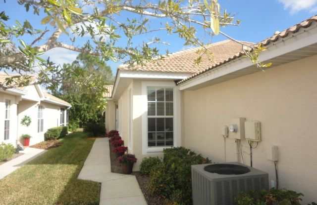 RARELY AVAILABLE ANNUAL RENTAL IN PELICAN POINTE! Gallery 4