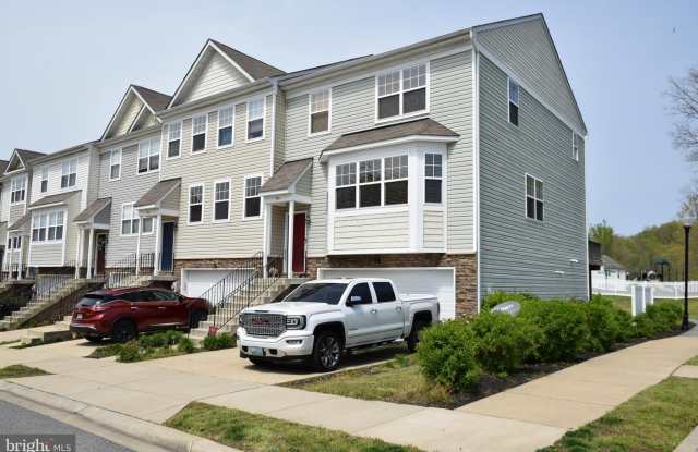 390 ENGLISH OAK Lane photos photos