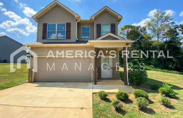 MOVE IN SPECIAL!!! - Home for Rent in Weaver, AL!!! - Sign a lease by 9/30 to receive 1 FREE MONTH'S RENT!!! Gallery 1