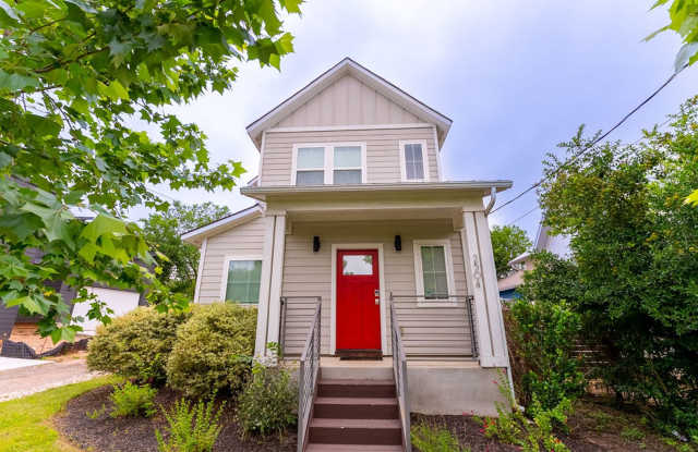 Stunning Contemporary Farmhouse: 3 Bedrooms, 2.5 Bathrooms + Office in Glenwood!!! photos photos