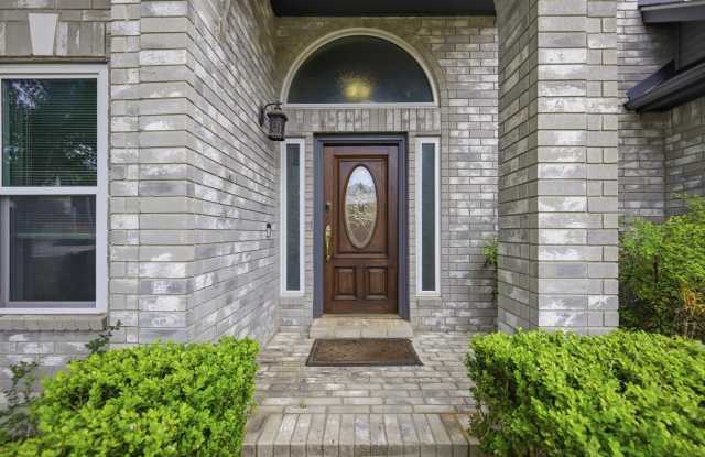 18143 SUMMER KNOLL DR Gallery 4