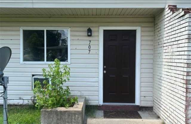 707 Monticello Drive photos photos