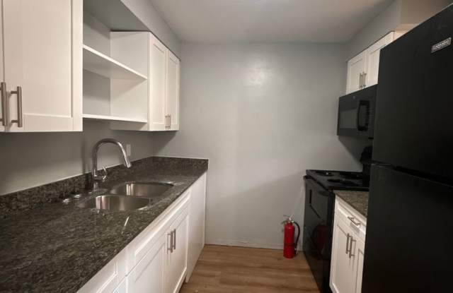 604 SW 70th Terrace photos photos