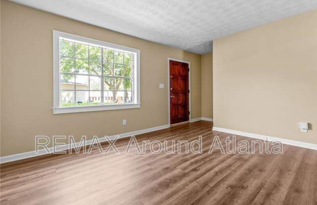 392 Northdale Court Gallery 4