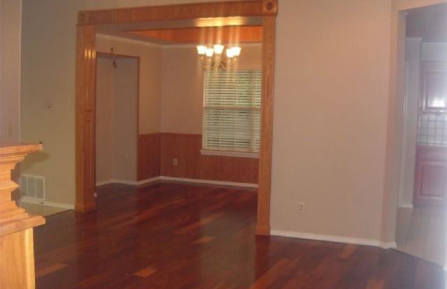 407 39th  PL Gallery 3