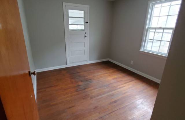 3 BR NE Canton House for rent Gallery 4