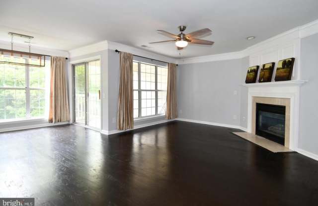 46893 EATON TER #303 Gallery 4