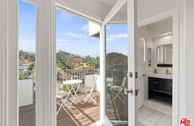6389 La Punta Dr Gallery 4