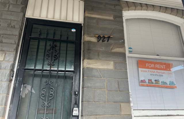 Spacious 3/4 Bedrooms Apartment - 927 Pike Street, Reading, PA 19604