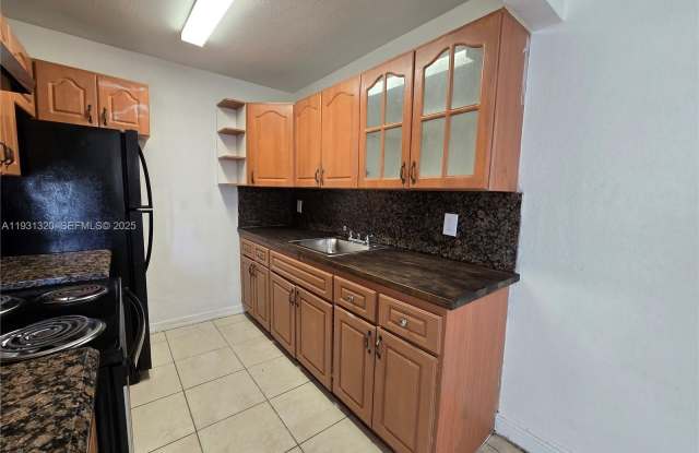 1335 S Dixie Hwy photos photos