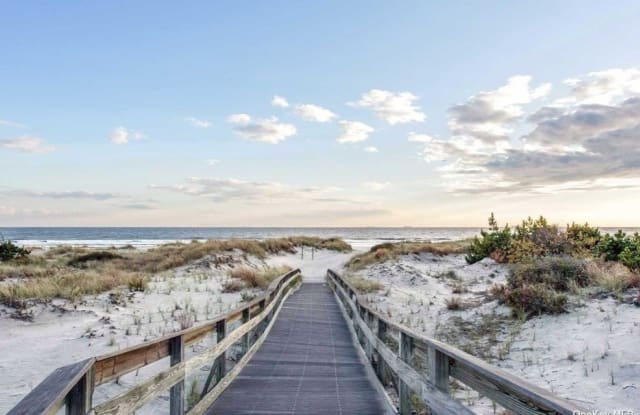 2 Buxton Street - 2 Buxton Street, Lido Beach, NY 11561