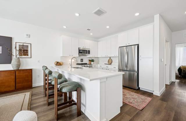 Crestview Townhomes photos photos