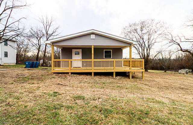 3 bedroom, 2 bathroom home available in La Grange; Oldham County School District! photos photos 3 bedroom, 2 bathroom home available in La Grange; Oldham County School District! photos photos