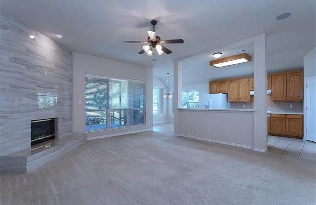 5053 Golfside Drive Gallery 3
