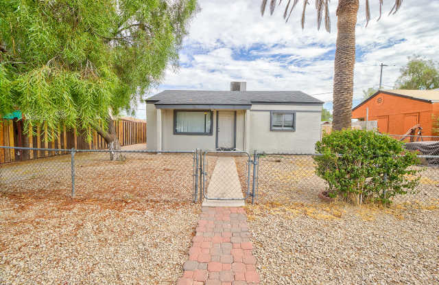 1130 E 6th St photos photos