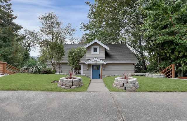 3819 21st Ave Sw - 3819 21st Avenue Southwest, Seattle, WA 98106