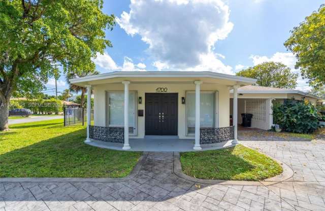 4700 NE 21st Ave photos photos