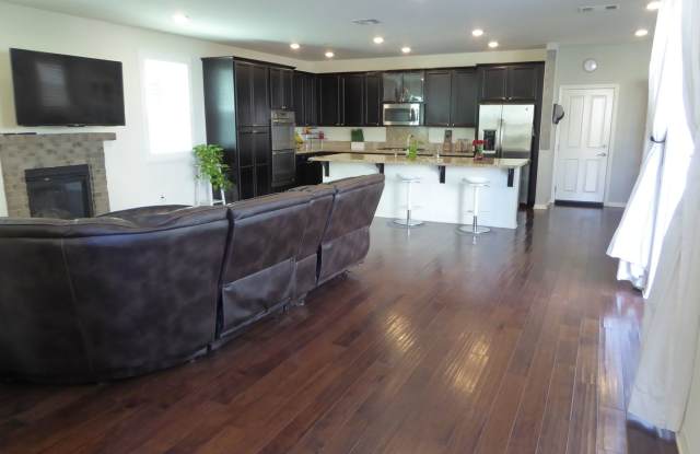 COMING SOON! 4-Bedroom Home with Solar in the West Creek Community of Valencia! Gallery 4