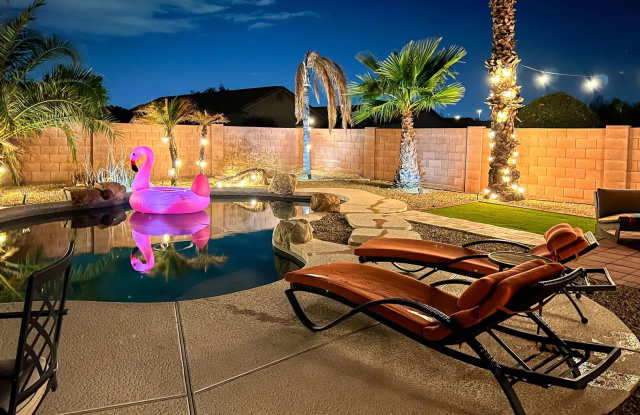 FULLY FURNISHED W/OASIS POOL AVAIL. 8.15.2026 $3400 RESERVE TODAY photos photos