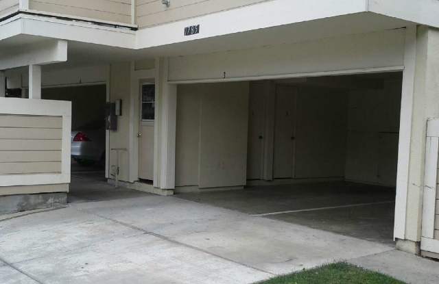 1785 Cherokee Dr Unit 3 Gallery 2
