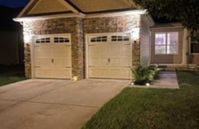 Large and Luxurious photos photos