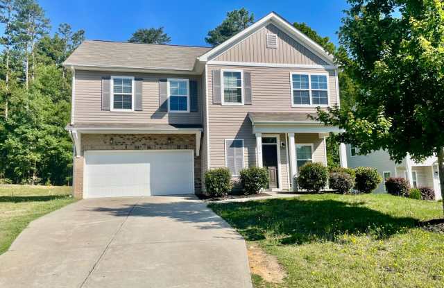 Discover Oakhaven1214 in Salisbury’s well-maintained Oakview Commons community. photos photos