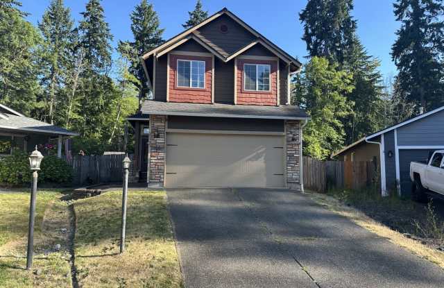 Beautiful Spanaway Home in Quiet Neighborhood photos photos