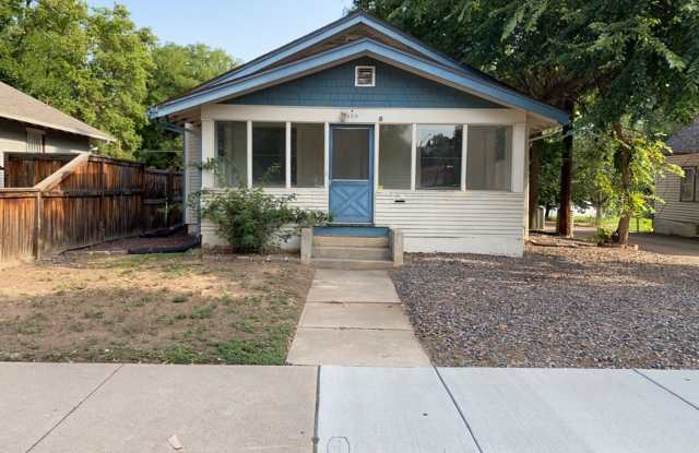 STUDENTS WELCOME! Historic 4-Bedroom / 2-Bath Home in Old Town - 420 Laporte Avenue, Fort Collins, CO 80521