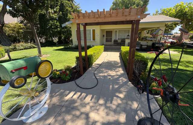 Charming home in Kingsburg coming soon! photos photos