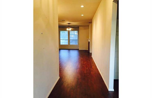 2113 Geneva Lane Gallery 3