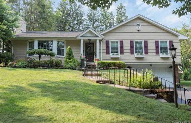 2 Sunset Lane - 2 Sunset Lane, Garden City, NY 11530