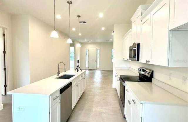 562 Kilimanjaro Drive Gallery 3