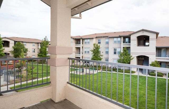 Crocker Oaks Apartments Gallery 4