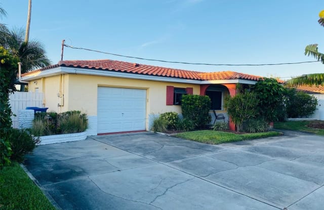 7981 2ND AVENUE S - 7981 2nd Avenue South, St. Petersburg, FL 33707