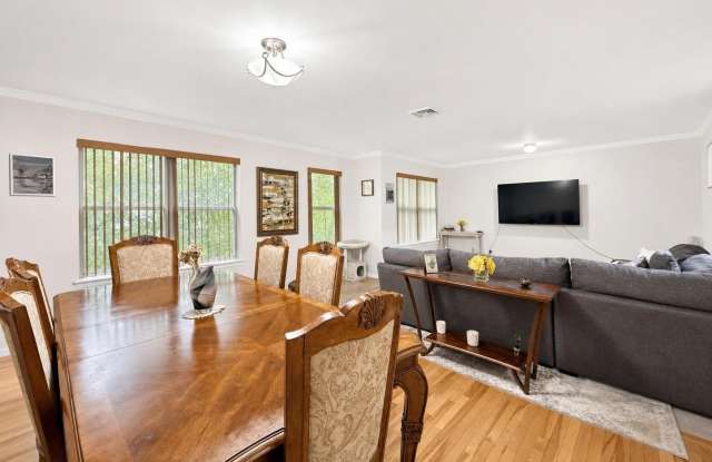 32 Deer Ct Drive Gallery 3