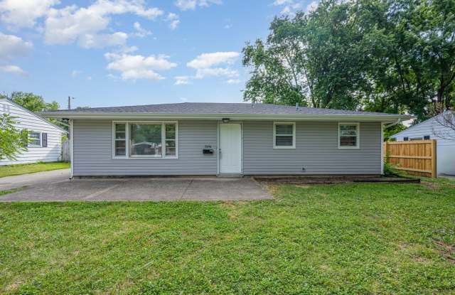 Stunning 3 Bed 1 Bath Ranch Home Gallery 3
