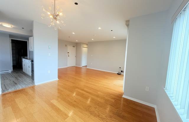 1611 Washington Boulevard Gallery 4