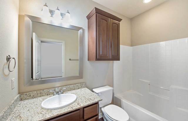 Spacious 3 Bed, 3.5 Bath Condo in Great Community! photos photos