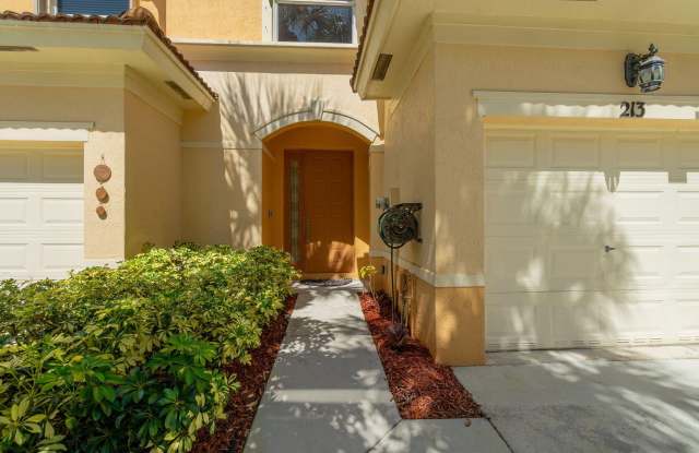 213 River Bluff Lane Gallery 2