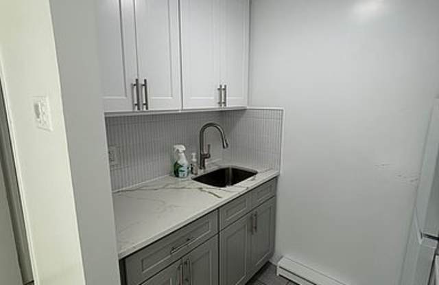 5816 85th St Apt 1C Gallery 1