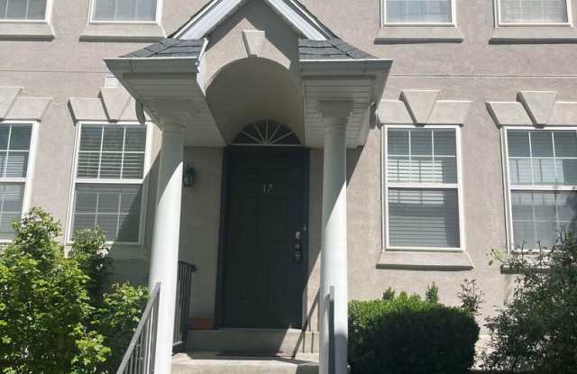 Updated Charleston Heights Townhome - 1947 South Columbia Lane, Orem, UT 84097