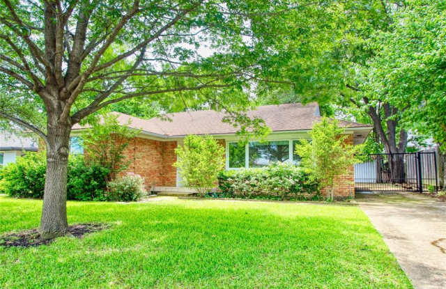 6418 E Lovers Lane Gallery 2