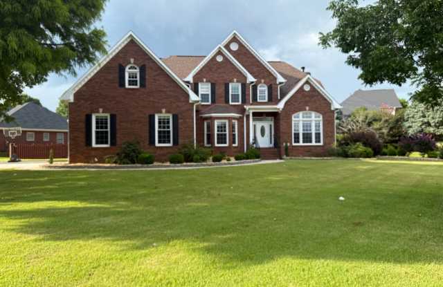 Spacious 5-Bedroom Home on a Corner Lot in the Heart of Madison, AL - 100 Redwood Drive, Madison, AL 35758 Spacious 5-Bedroom Home on a Corner Lot in the Heart of Madison, AL - 100 Redwood Drive, Madison, AL 35758