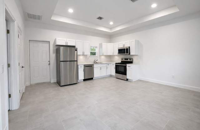 ONE OF A KIND! BRAND NEW 1 Bedroom-1 Bath Gallery 3