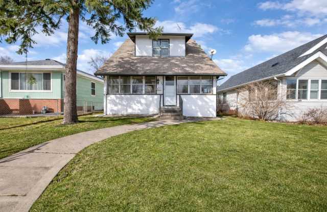 JUNE MOVE IN- HAMLINE UNIVERSITY - 5 BEDROOM photos photos