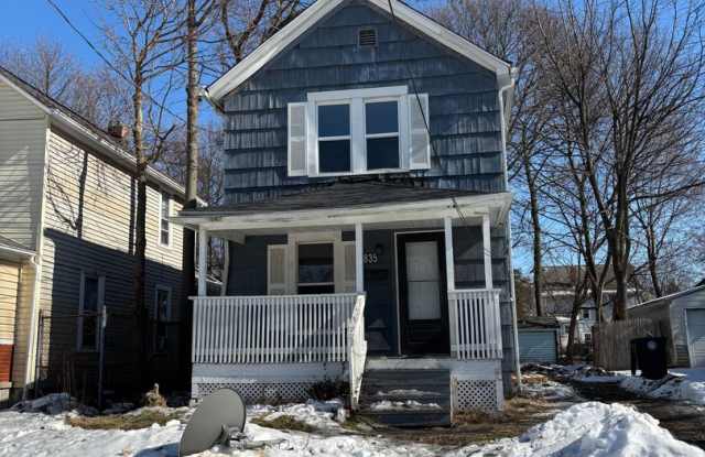 3bd Single Akron Cash Pay/Section 8 photos photos