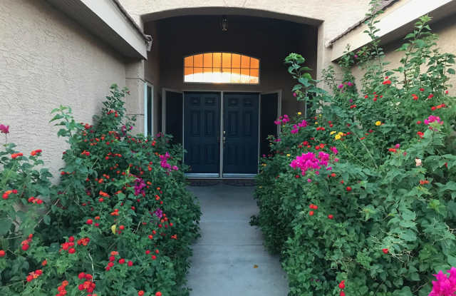 3340 E MENADOTA Drive - 3340 East Menadota Drive, Phoenix, AZ 85050