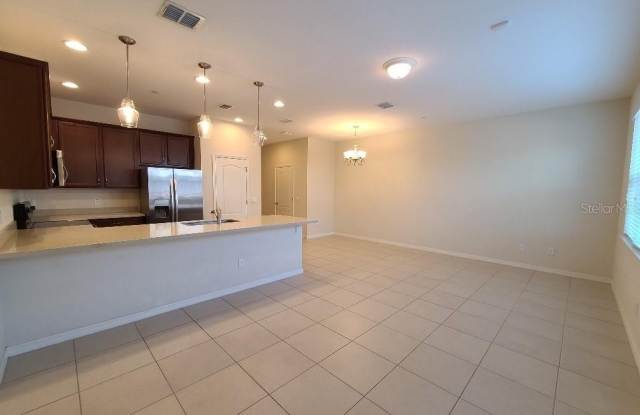 1039 TARAMUNDI Drive Gallery 4