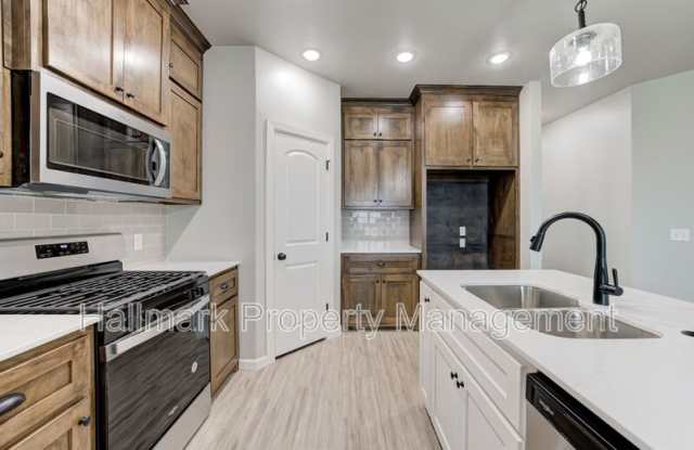 560 Hackberry Ln. photos photos